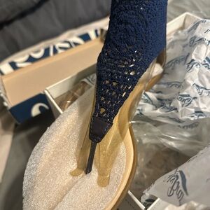Lucky Brand Blue and Gold Sandals